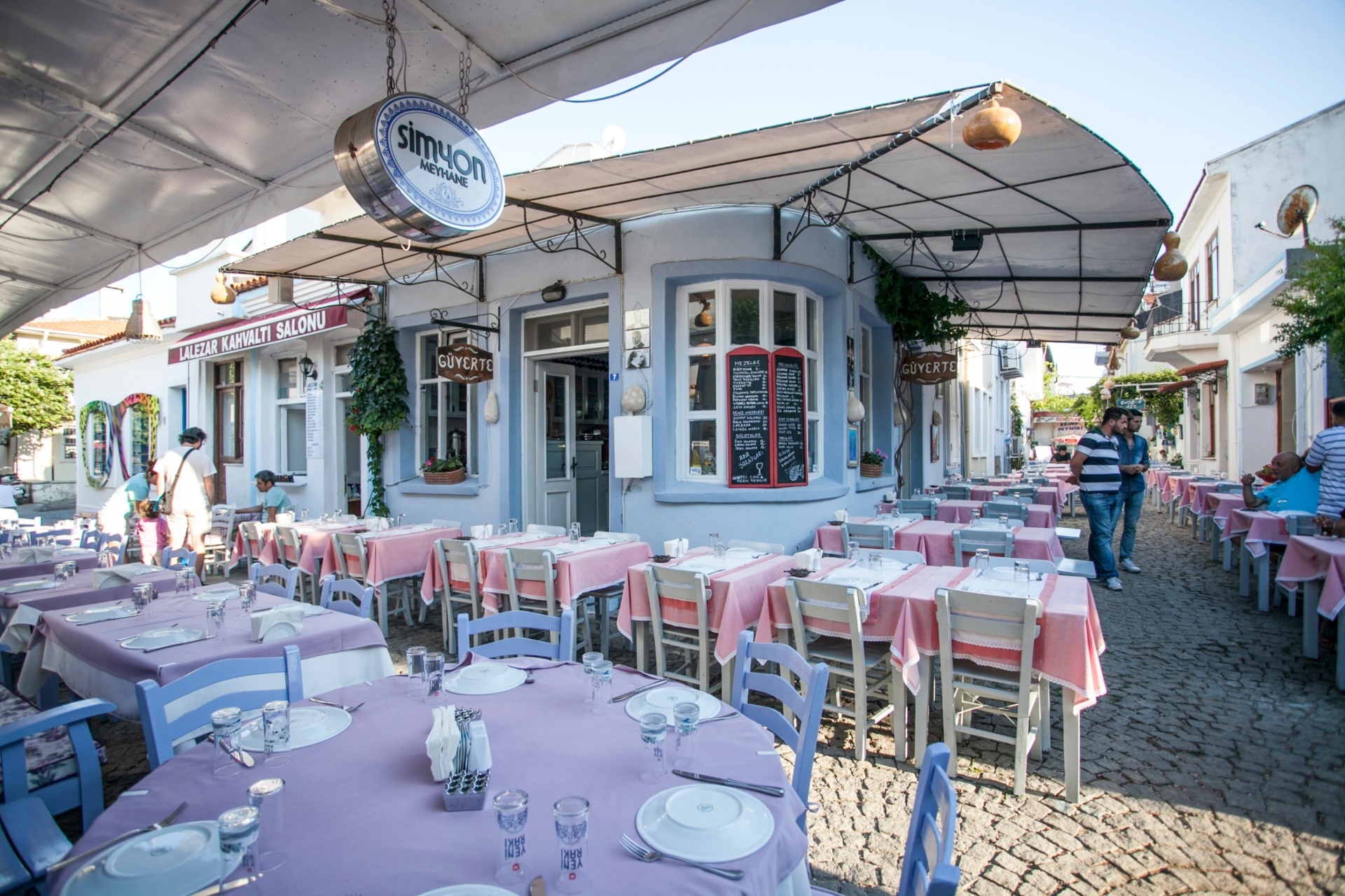 Bozcaada’da Eğlence Rehberi